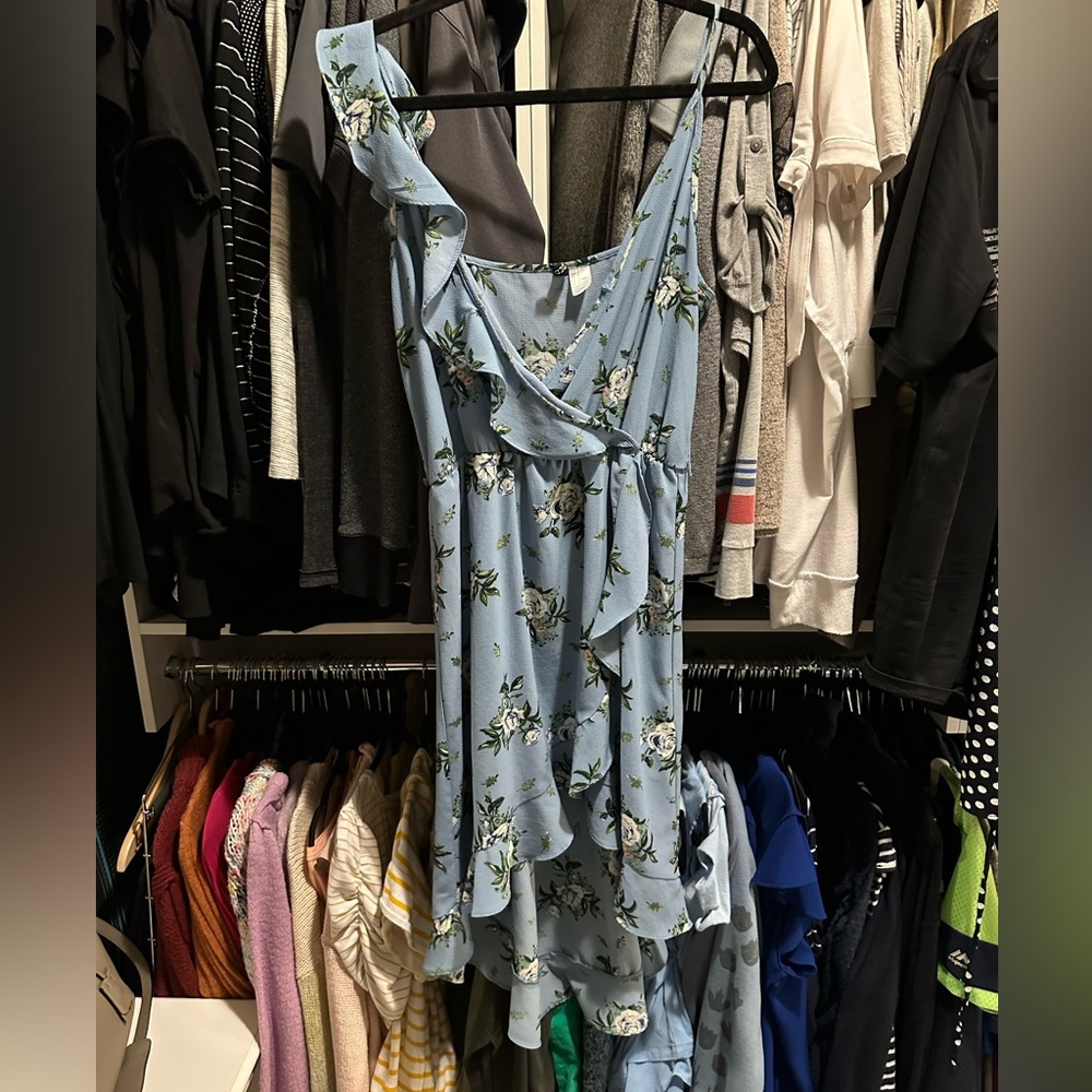 Floral H&M dress.